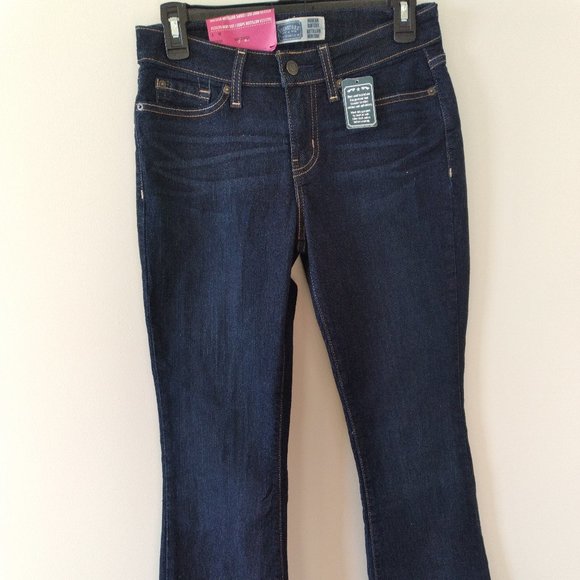 NWT Levi Strauss Signature Modern Boot Cut, Stretchy Denim, Mid Rise - Picture 1 of 8